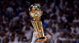 曾凡博加盟NBA篮网队：中国篮球新星NBA新征程